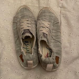 Canvas shoes with white and grey stripes blowfish Brand,used,no tie laces